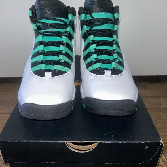 AIR JORDAN 10 RETRO 30TH GG VERDE - SIZE 6Y - Picture 2 of 10